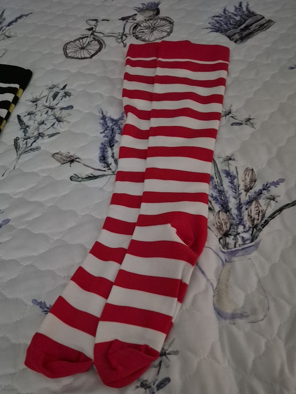 Compression Socks - Picture 4 of 6
